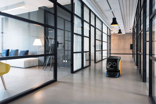 普度科技holabot 創新不止于門禁，全新勞務服務融合智能與關懷
